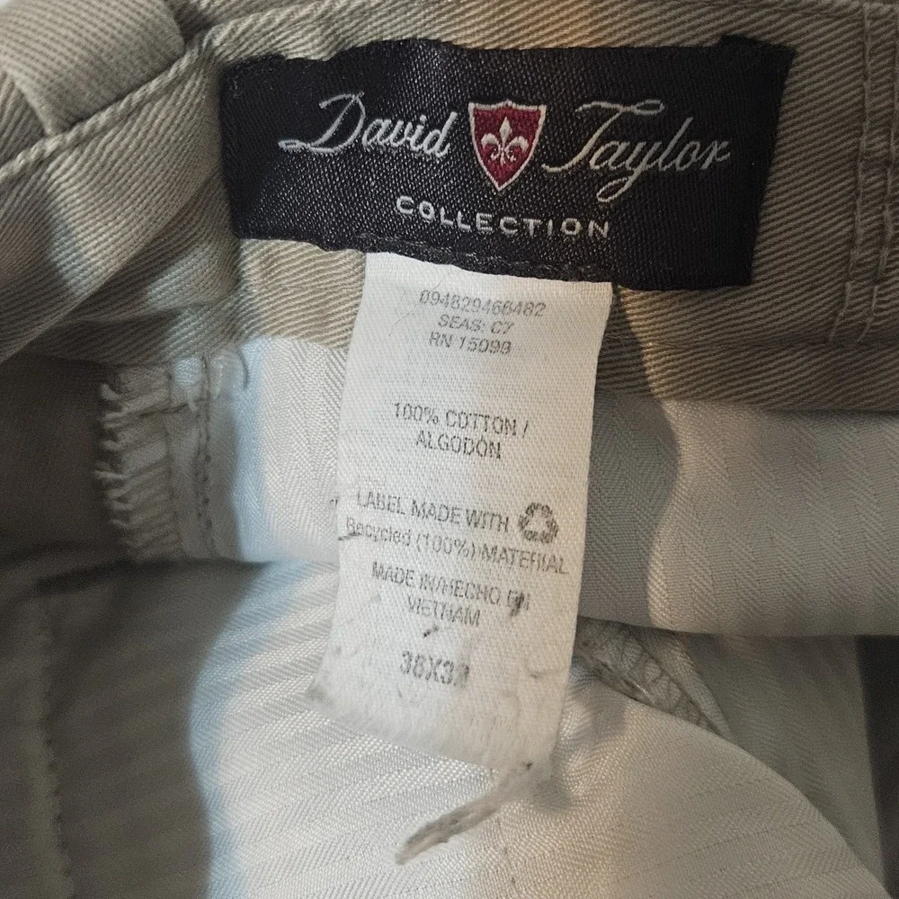 David Taylor‎ Collection Men's 36 x 31 Beige Chino Pants Pleated Stretch Waist